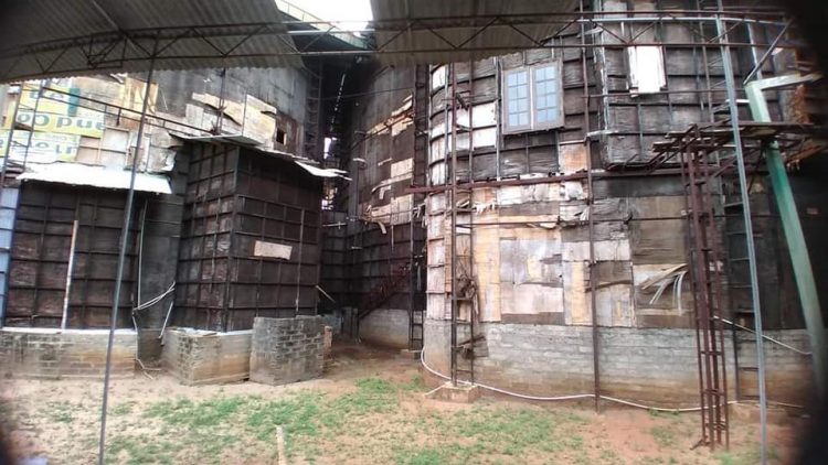 රන්මිණිතැන්න සිනමා ගම්මානය මරණාසන්නයි – ඛේදනීය ඡායාරූප පෙළ මෙන්න (PHOTOS)