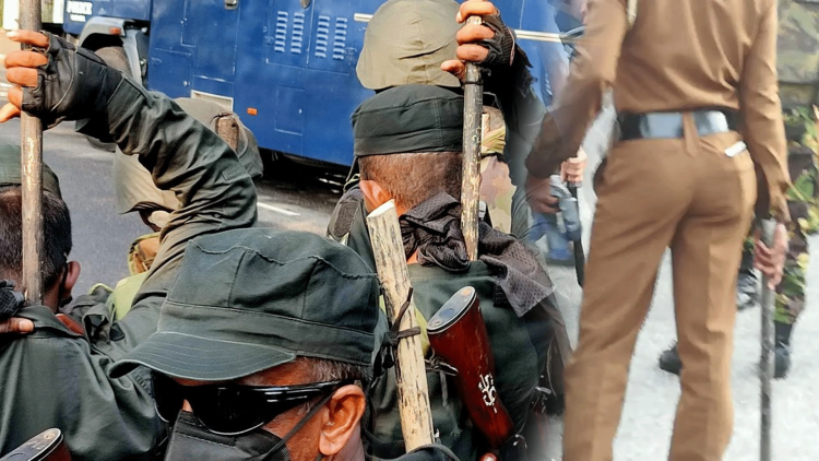 පොලු උස්සන් ආවේ වී කොටන්නද? – අන්තරේ සිසුන් පොලිසියෙන් අසයි