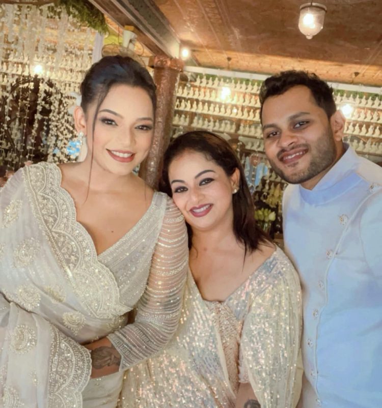 දියණිය කාවින්ද්‍යා ගැන සමිතා තැබූ සටහන