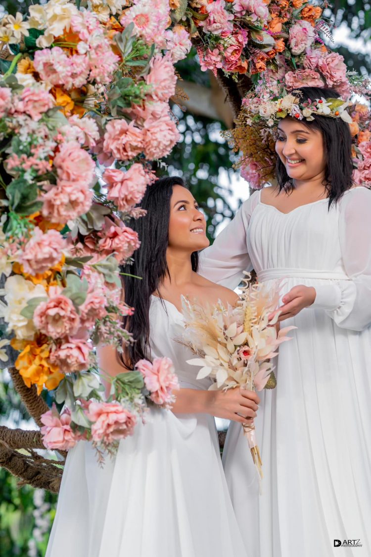 තරින්දිගේ වගේම ඇගේ සහෝදරියගේ උපන්දිනය සමරා තිබූ අයුරු