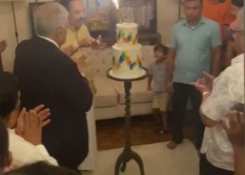 මහින්දගේ උපන්දිනය සමරන්න ගිය ජනපති රනිල්