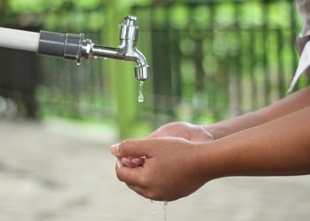 ඉහළ යන ජල ගාස්තු