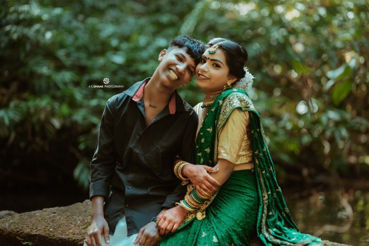 අමුක ඩුමුක රුකා මල්ලිටත් මංගල සීනු