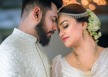 රන්හුයෙන් දෑඟිලි බැඳුණු මාධවී සහ කසුන්