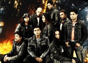 රොෂාන් ප්‍රනාන්දු සහ ෆ්ලෑෂ්බෑක්