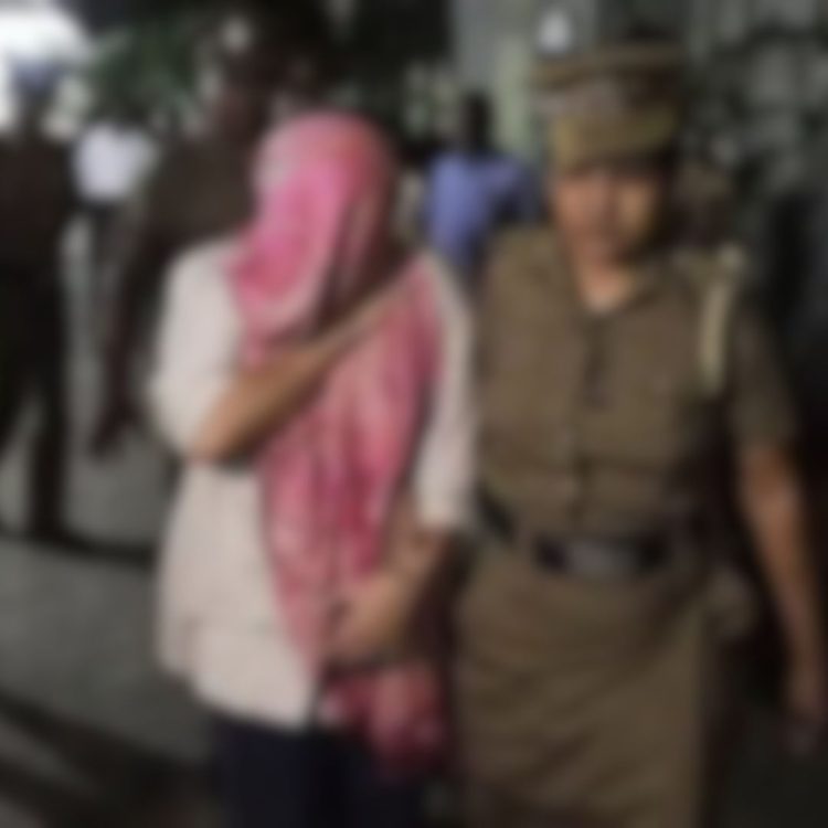 සැත්කමකට එකතු කළ මුදල් සහ රන් ආභරණ සොරාගත් ලේලිය මට්ටක්කුලියෙන් අත්අඩංගුවට!