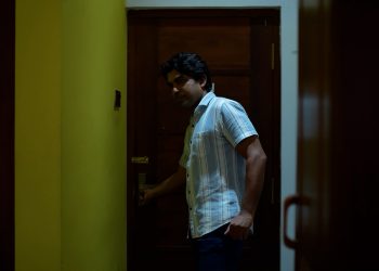 ලොකුම විරසකය අවසන්ද? ‘පිරිමි ළමයි’ කතාවෙන් අයින් කරපු උද්දික, අධ්යක්ෂක එක්ක යළි මිතුරු වෙයි? Comeback එකක් ගැන ලොකු කතාවක්!