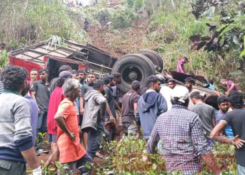 ඇල්ලේ බස් අනතුරේ ඇත්තම හේතුව එළියට! රියදුරුගේ මහා වරදක් සහ කාලයක් තිස්සේ තිබූ බ්රේක් අවුලක්! 15 දෙනෙක් මරුට ගියේ මේ නිසාද?
