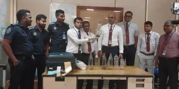 කටුනායක ගුවන්තොටුපොළේදී අත්අඩංගුවට ගත් සර්ප ජාවාරම්කාරියගේ කතාව!