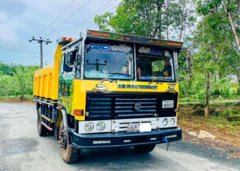 දරුවන්ගේ ආරක්ෂාවට වඩා ඉදිකිරීම්කරුවන්ගේ ලාභය වැදගත් වුණාද? වැලි ප්‍රවාහන නීතියට අලුත් සංශෝධන!