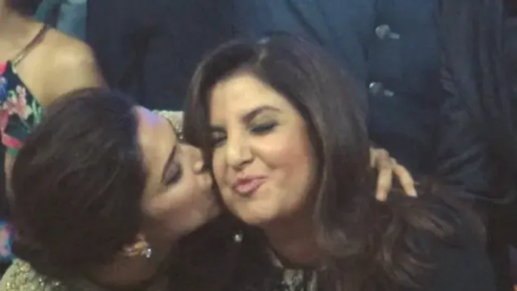 දීපිකා-ෆාරා ඉන්ස්ටග්රෑම් රණ්ඩුව: ඇත්ත කතාව ෆාරාම හෙළි කරයි!