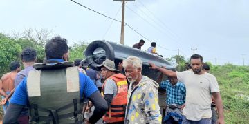 මන්නාරමේ දැවැන්ත ගංවතුරක්! නාවික හමුදාවෙන් ජීවිත 157ක් බේරාගත් හැටි!