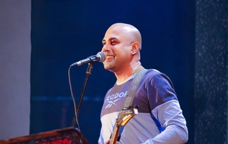 ආපදා මැද නිහඬ වූ කලා සංගම්වලට අජිත් මුතුකුමාරනගෙන් සැර පහරක්!